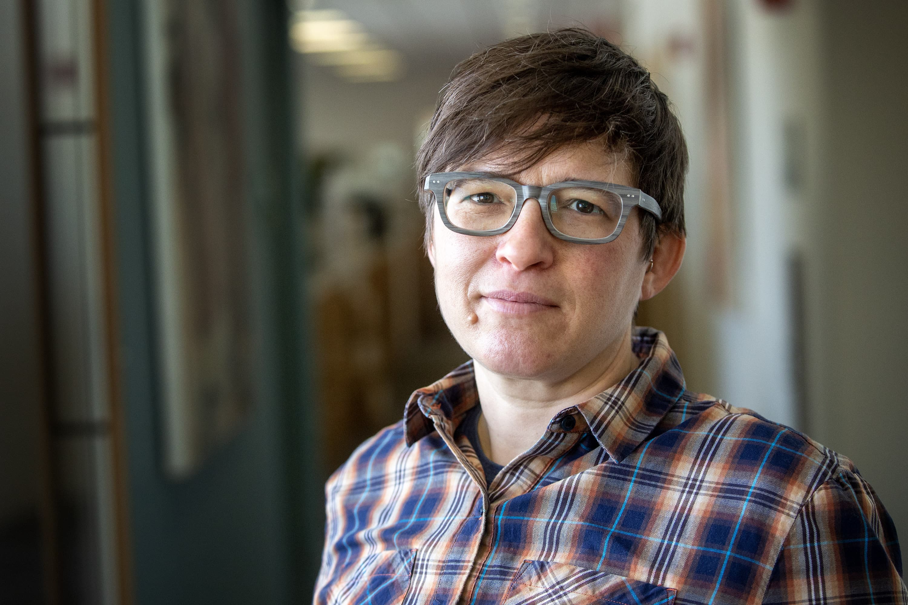 Headshot of Beth Schwartzapfel