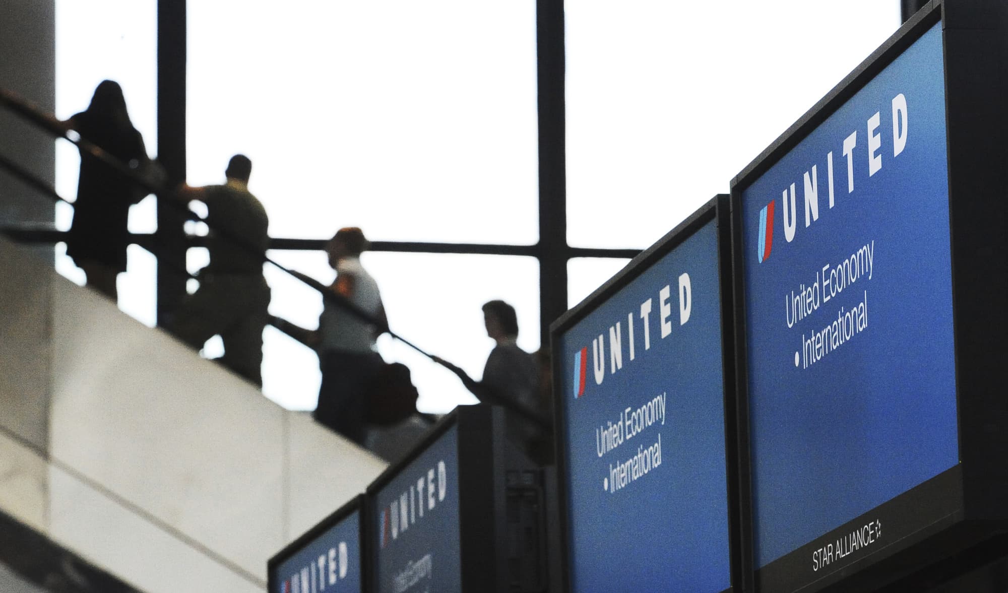 United plane clips a parked plane at Logan, as feds probe separate near-collision last week