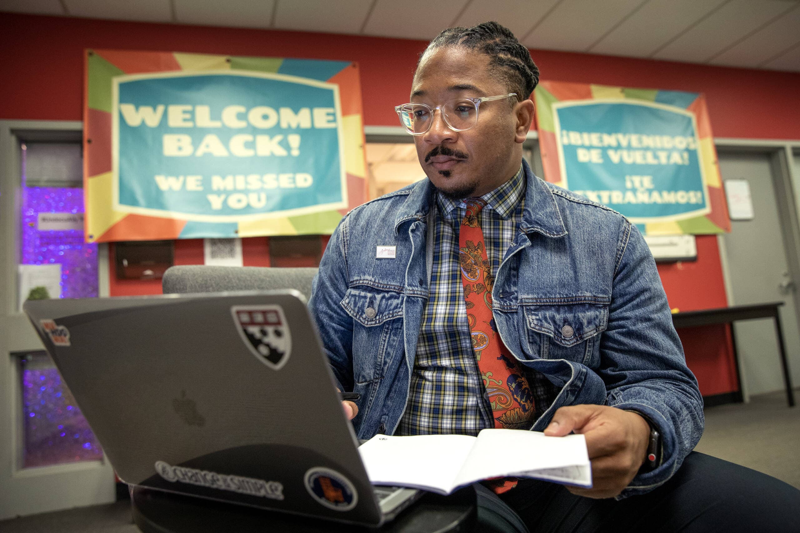 A telehealth startup is helping Massachusetts schools bridge youth mental health care
