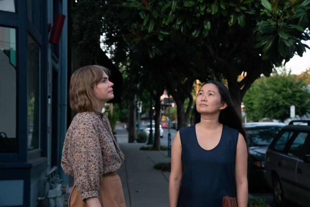 Hong Chau and Michelle Williams play in "Showing Up." (Courtesy A24)