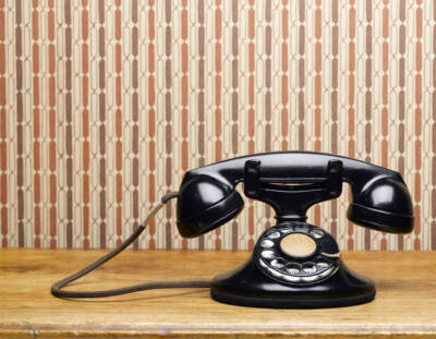 I made my smartphone dumb. I like it — and me — better this way