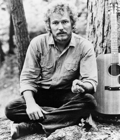 1974: Canadian singer and songwriter Gordon Lightfoot poses for a publicity still to promote his album 'Sundown' on Reprise records. (Photo by Michael Ochs Archives/Getty Images)
