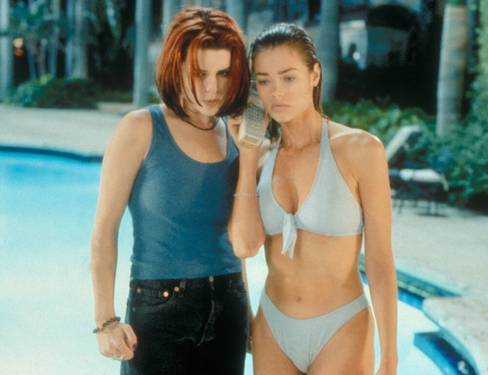 Neve Campbell and Denise Richards in director John McNaughton's 1998 film &quot;Wild Things.&quot; (Courtesy PhotoFest)
