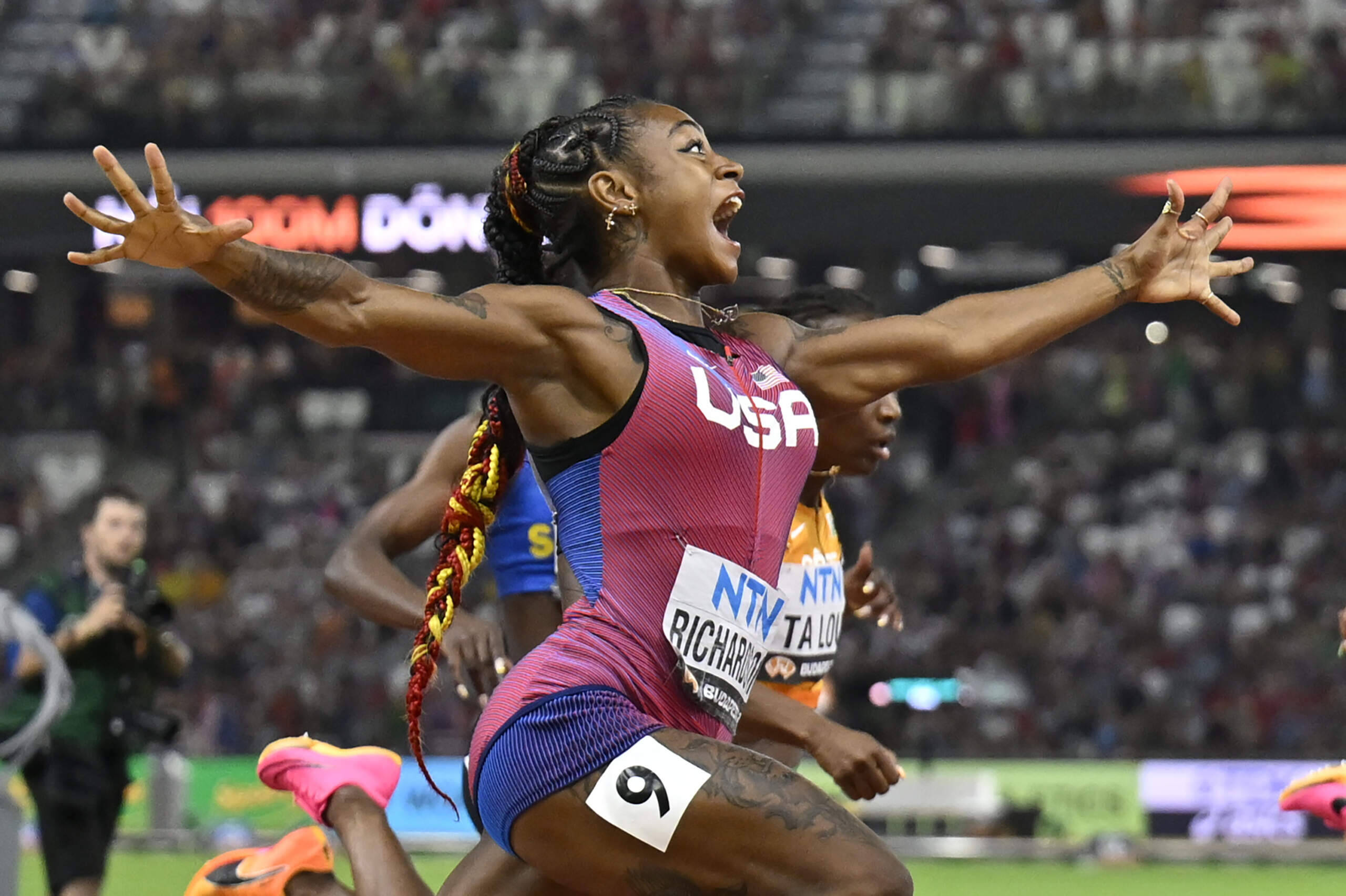 2000 Meter Races Sha'Carri Richardson breaks 100-meter race world championship record ...