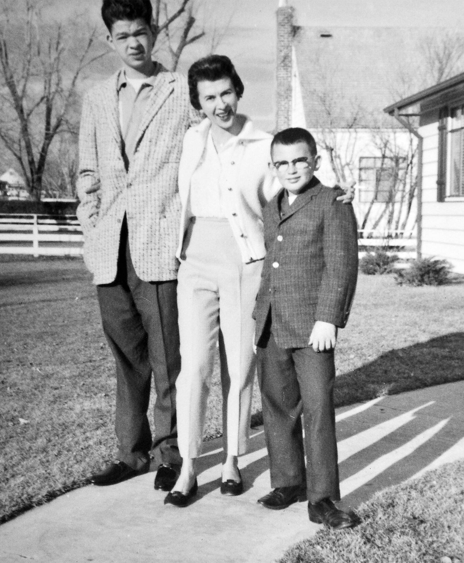 Stephen Trimble (right) at age 10 with his mother 39-year-old Isabelle (center) and 18-year-old brother Mike (left) in 1960. (Courtesy of Stephen Trimble)