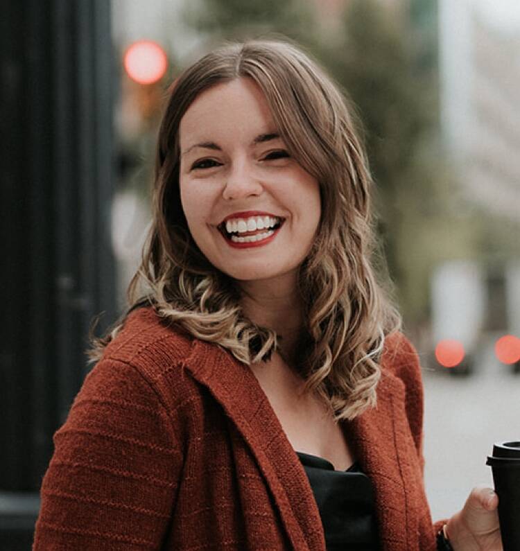Headshot of Sara Schreur