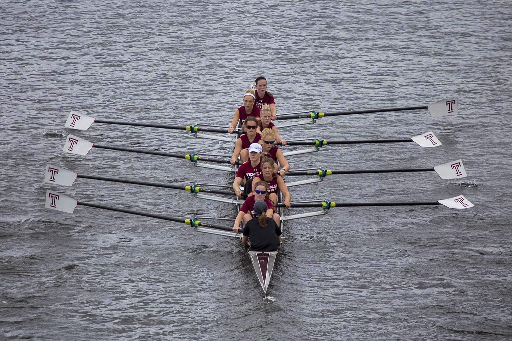 A rowing team from Temple University training before the Head of the Charles Regatta. (Jesse Costa/WBUR)
