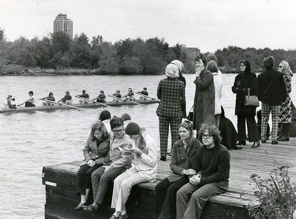 The Head of the Charles Regatta on October 24, 1971. That year, the regatta had 325 shells and 1,344 oarsmen making it then the largest rowing event of its kind in North America. (Dan Goshtigian/The Boston Globe via Getty Images)