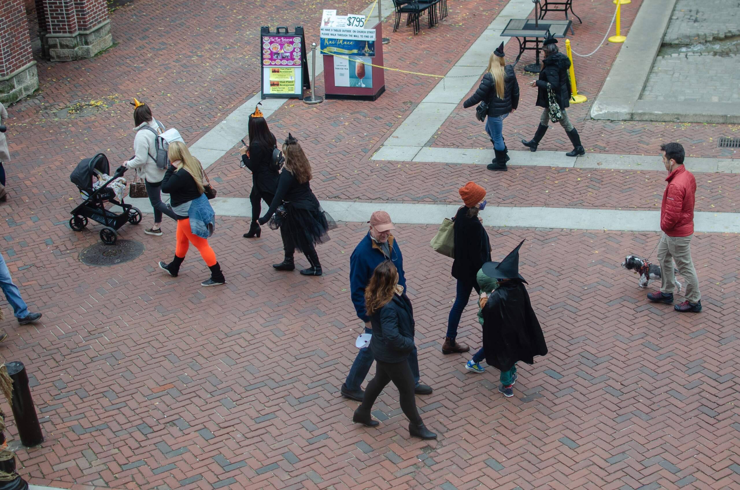 People walking around Salem. (Photo by Sharon Brody)