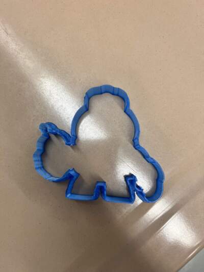 What shape is this cookie cutter? (Courtesy of FutureBusy9742 on Reddit)