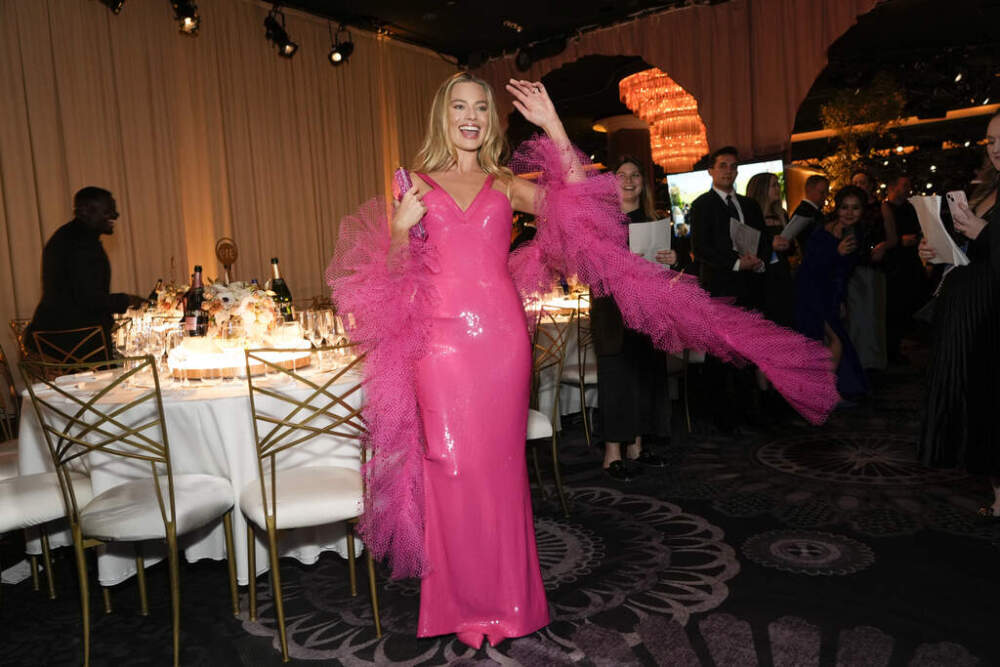 Margot Robbie arrives at the Golden Globe Awards. (Chris Pizzello/AP)