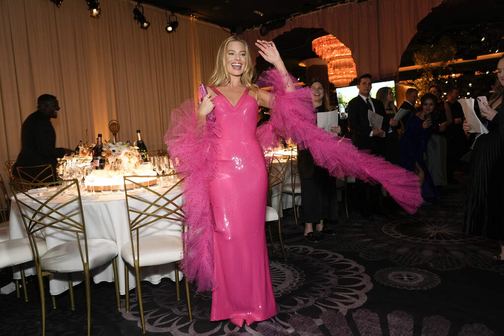 Margot Robbie arrives at the Golden Globe Awards. (Chris Pizzello/AP)
