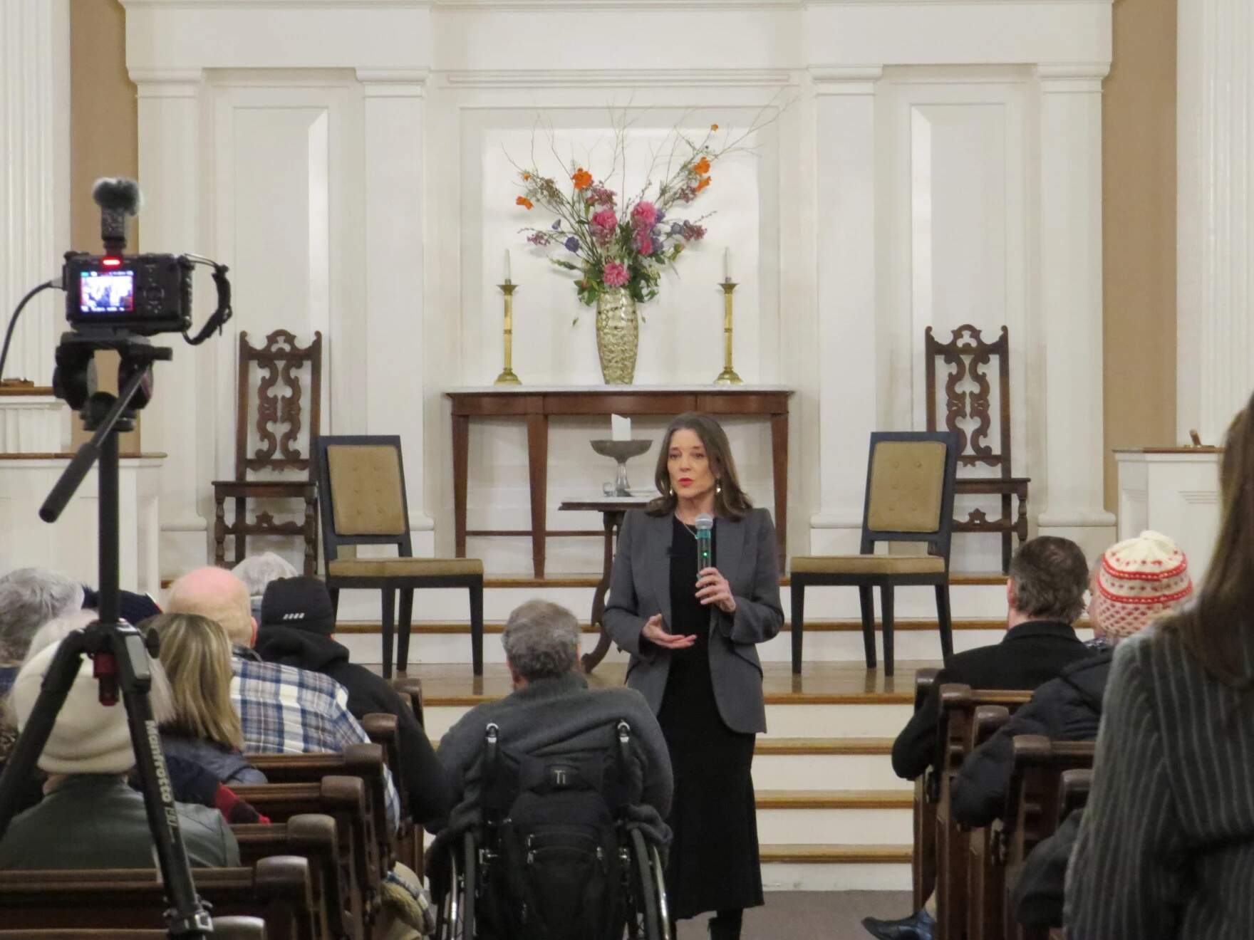 Democratic presidential candidate Marianne Williamson speaks to voters at South Church in Portsmouth, Jan. 20, 2024. (Dan Tuohy/NHPR)