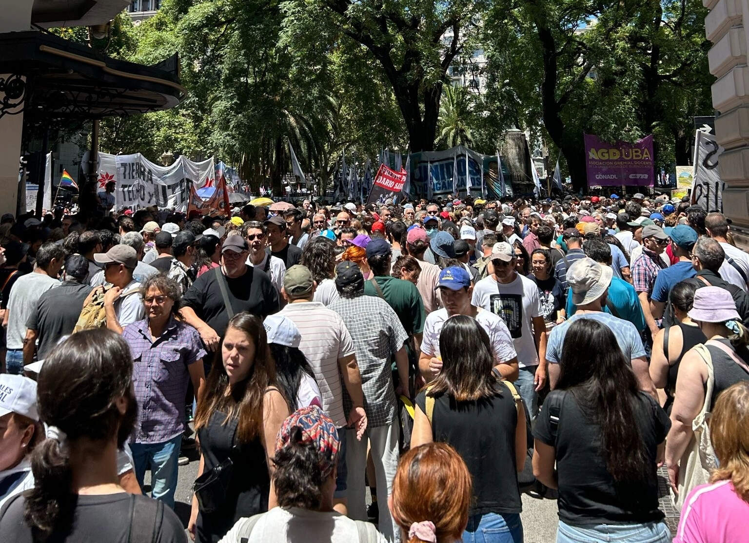 Protests in Buenos Aires, near the Congreso Nacional. (Courtesy of Betto Arcos)