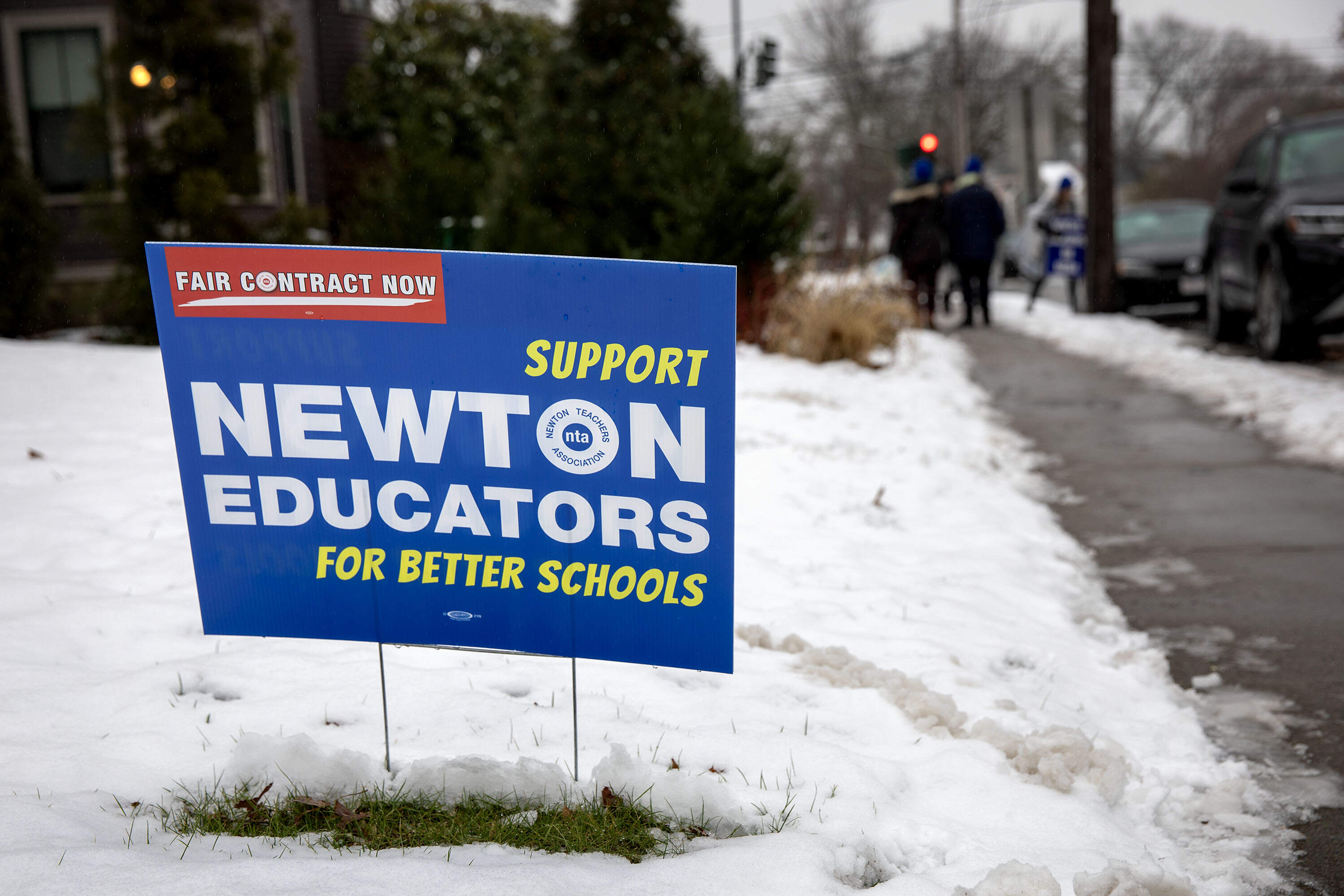 A sign on Linwood Ave. Newton, Mass. supporting striking teachers. (Robin Lubbock/WBUR)