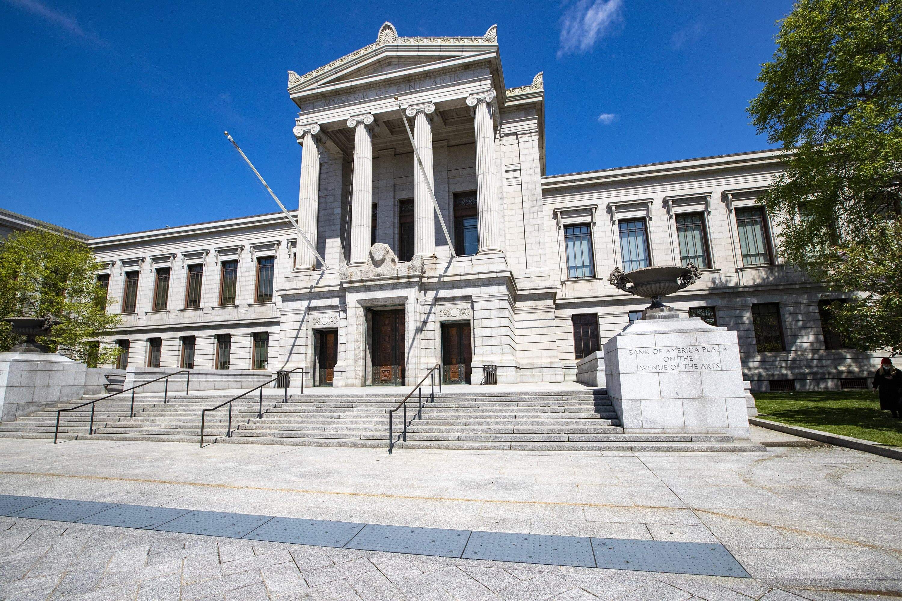 The front entrance of the Museum of Fine Arts, Boston. (Jesse Costa/WBUR)