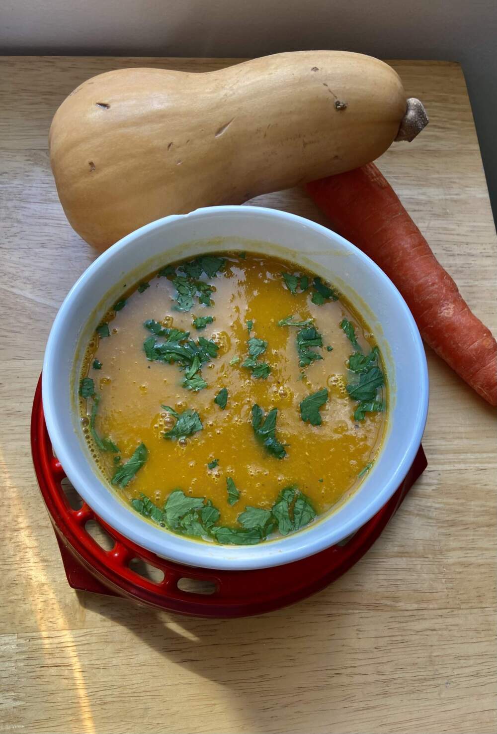 Roasted winter squash and carrot soup. (Kathy Gunst/Here & Now)