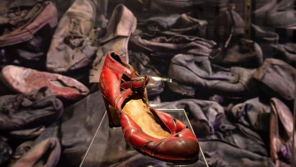 A woman's dress shoe belonging to a deportee. (Courtesy Musealia)