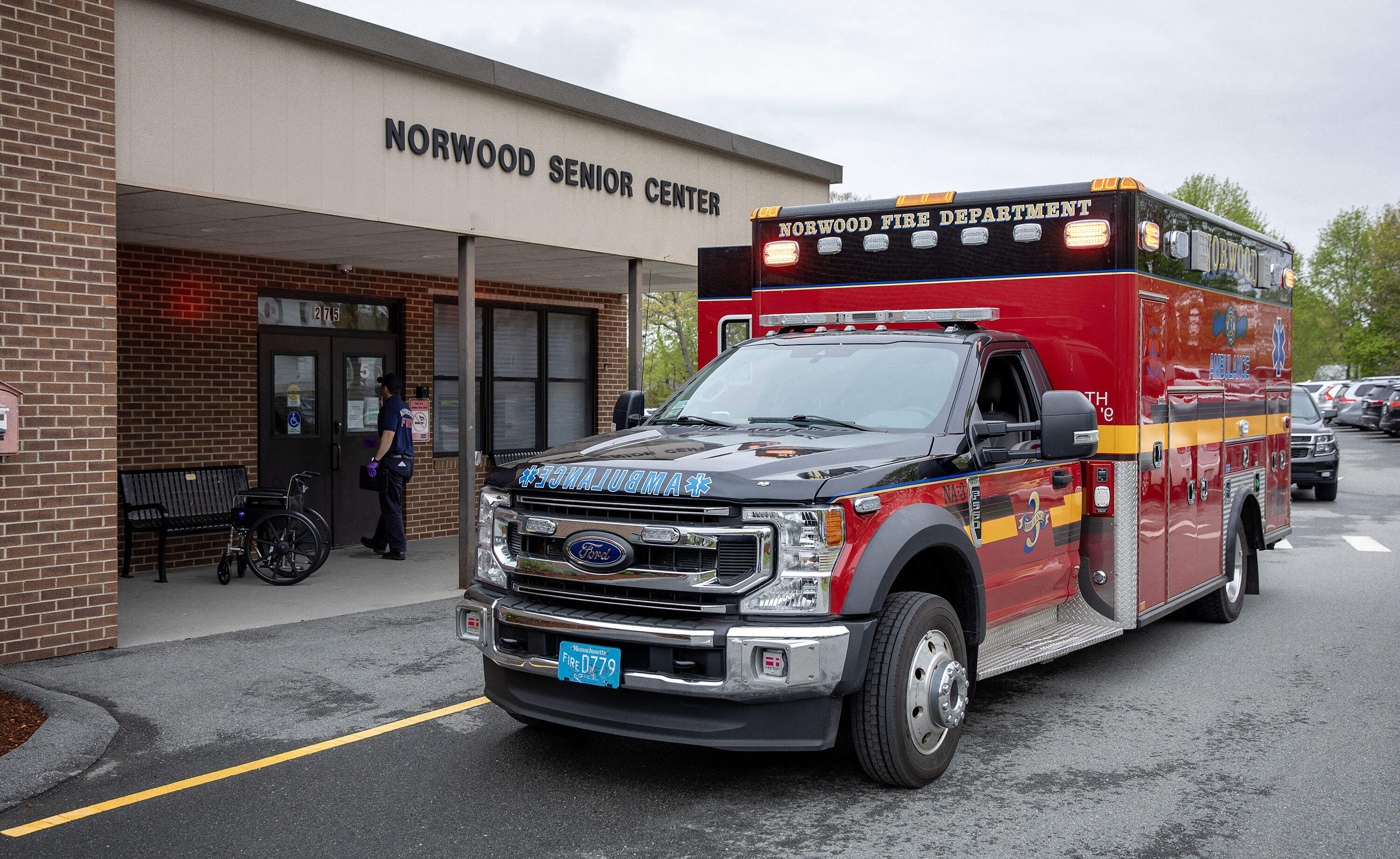 Norwood Fire paramedics respond to a medical emergency at the senior center. (Robin Lubbock/WBUR)