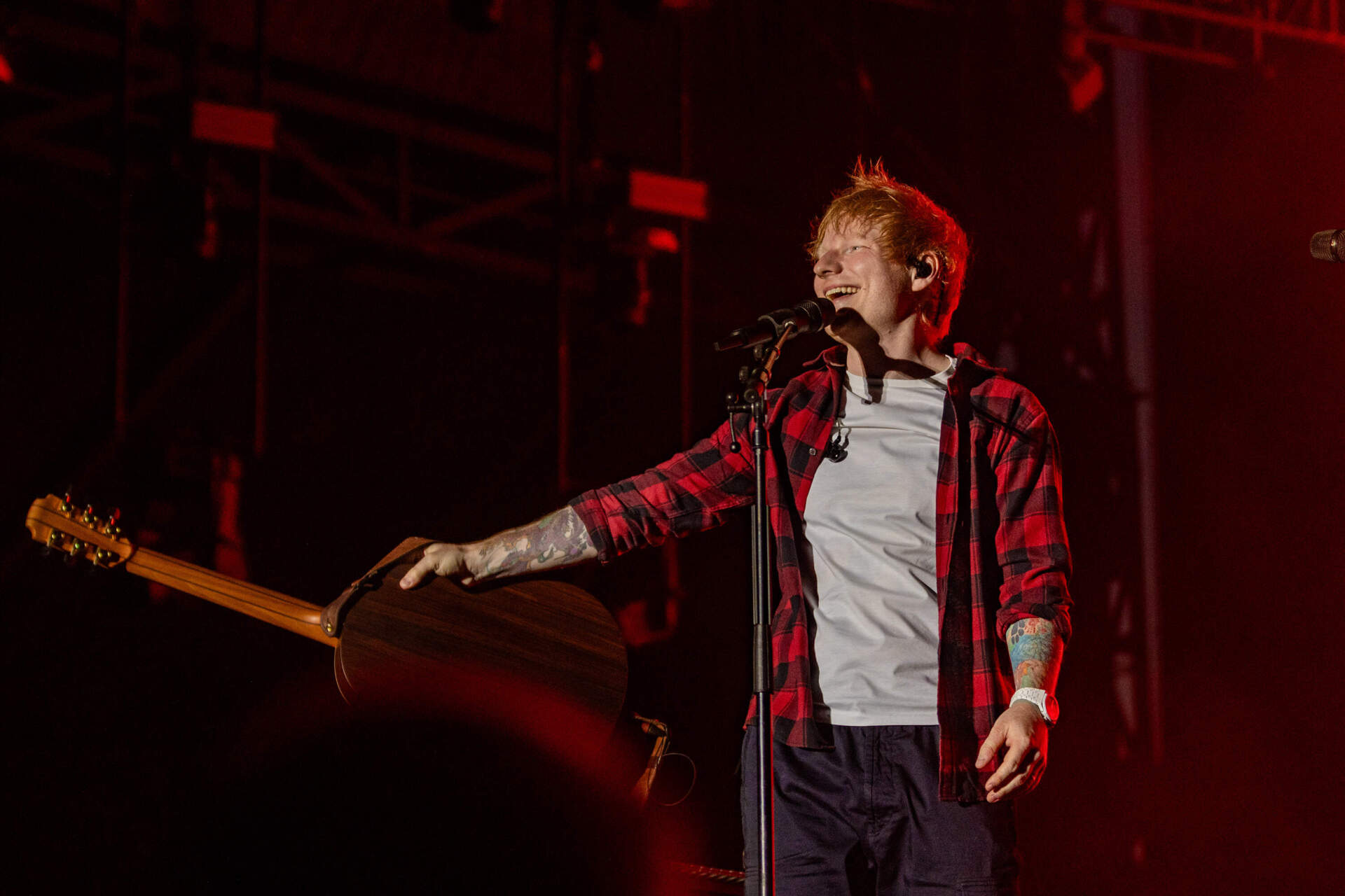 Friday night headliner Ed Sheeran greets the crowd. (Jesse Costa/WBUR)