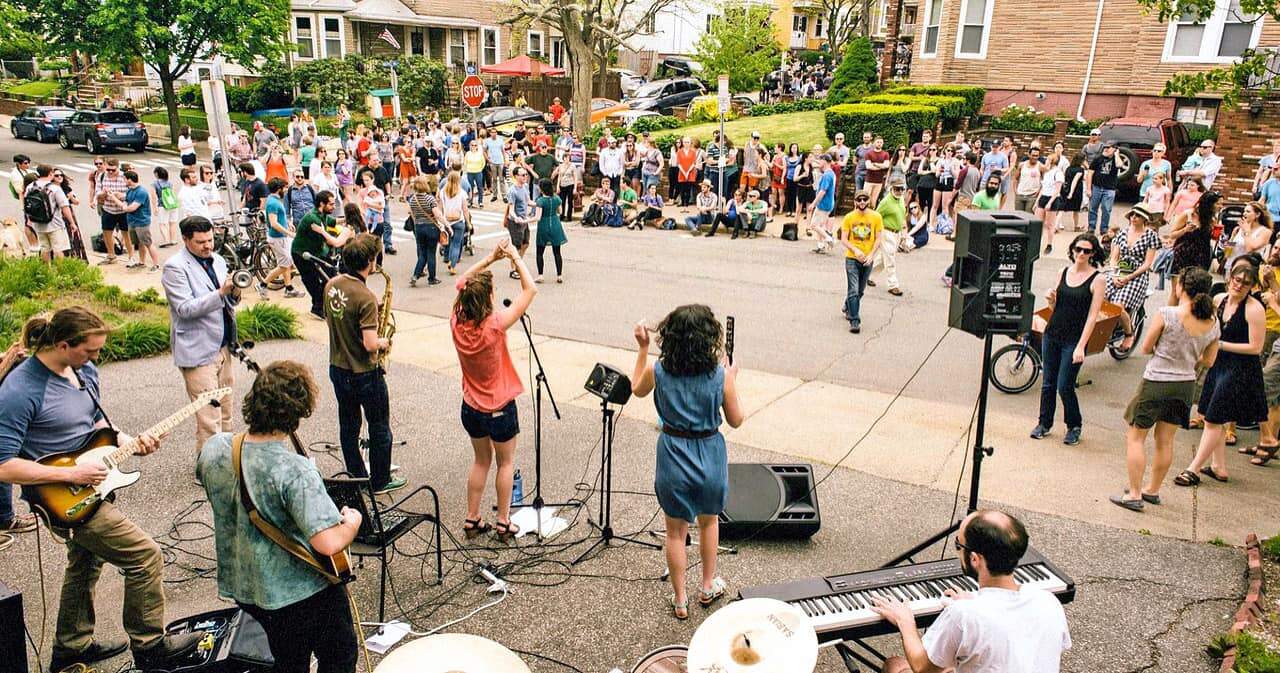 Attendees at a previous PorchFest. (Courtesy of Somerville Arts Council)