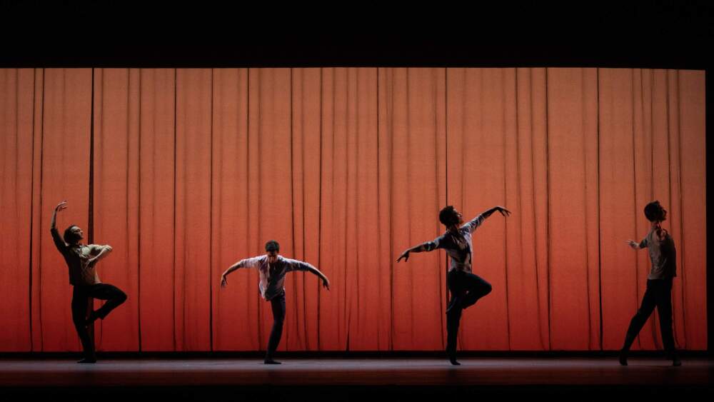 Members of The Royal Ballet of the United Kingdom. (Courtesy Andrej Uspenski)