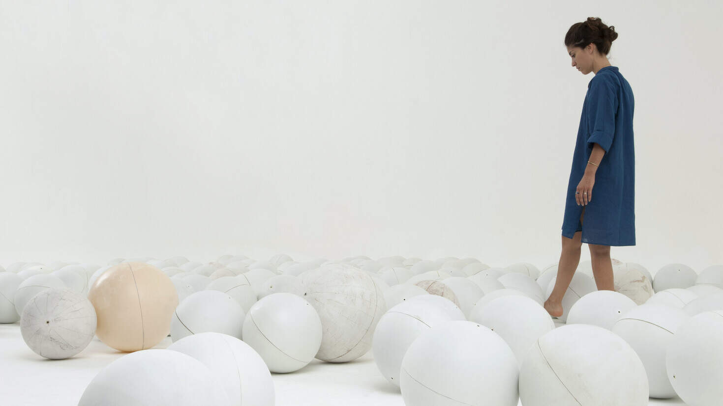 Agustina Woodgate, "Ballroom" (detail), 2014. (Courtesy of Spinello Projects. Photo by Nikolas Koenig)