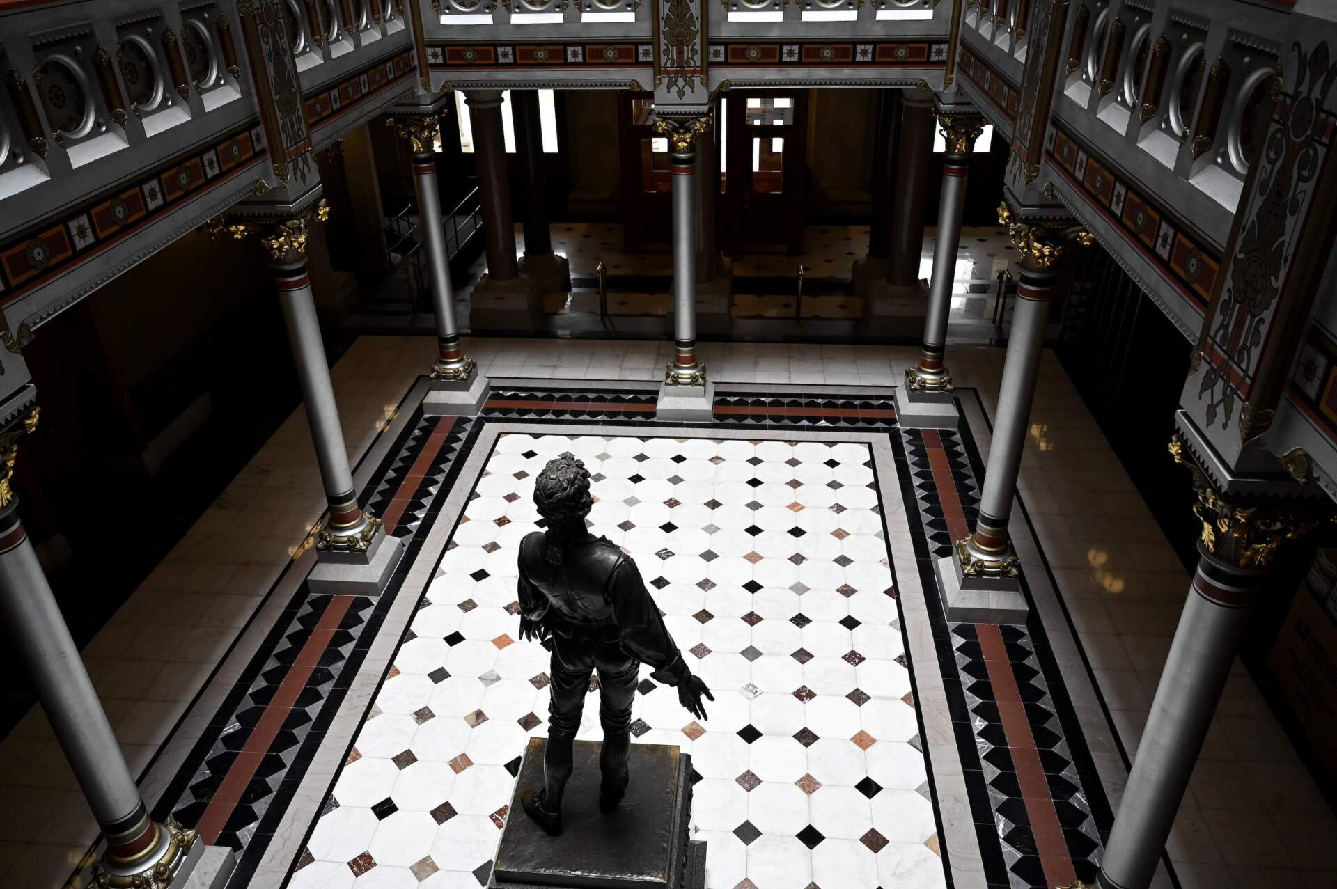 A statue of Nathan Hale stands alone in the east atrium of the Connecticut State Capitol that closed for two days for cleaning in 2020 in Hartford, Connecticut. (Joe Amon/Connecticut Public/NENC)