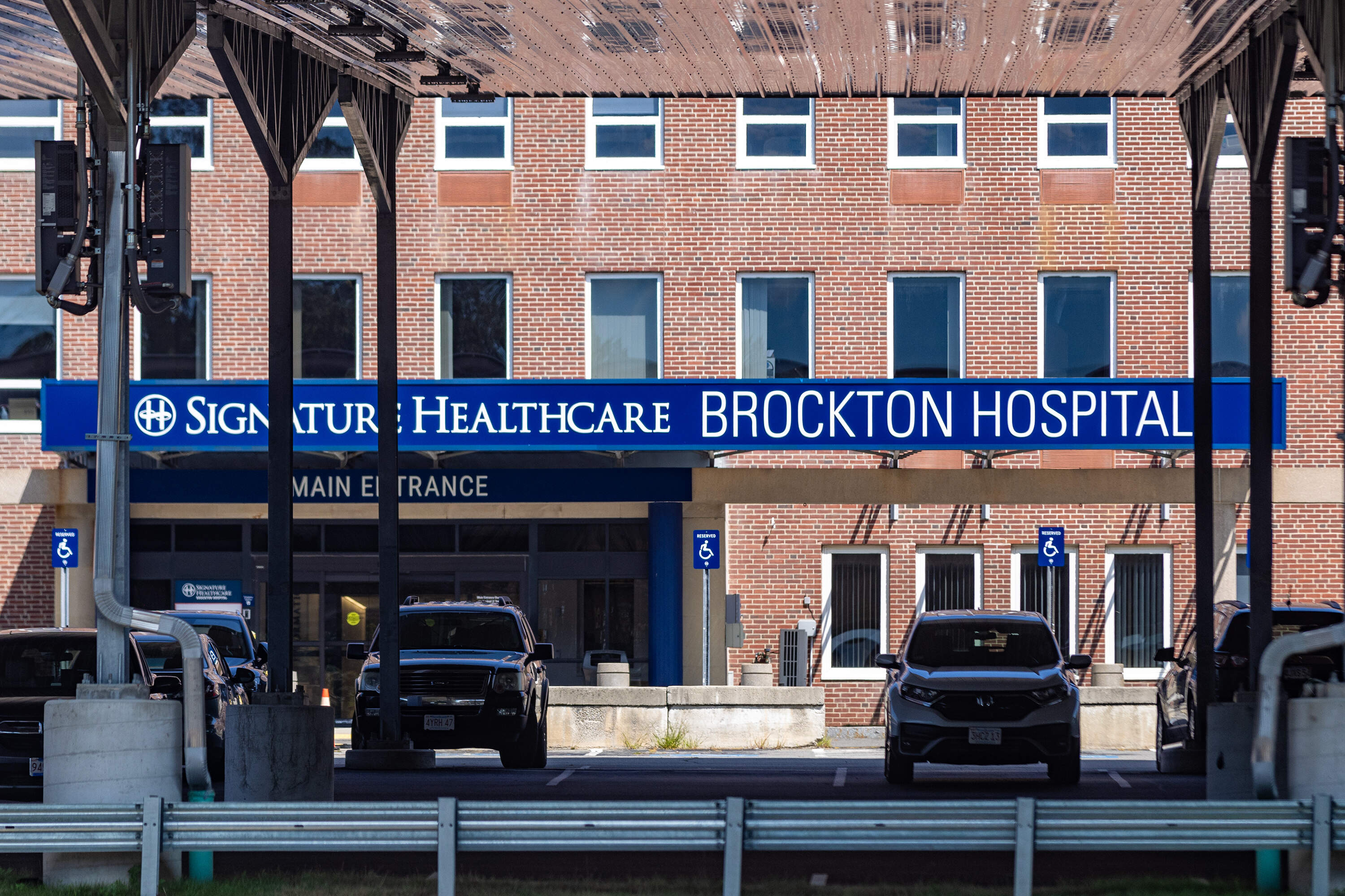Signature Healthcare Brockton Hospital main entrance. (Jesse Costa/WBUR)