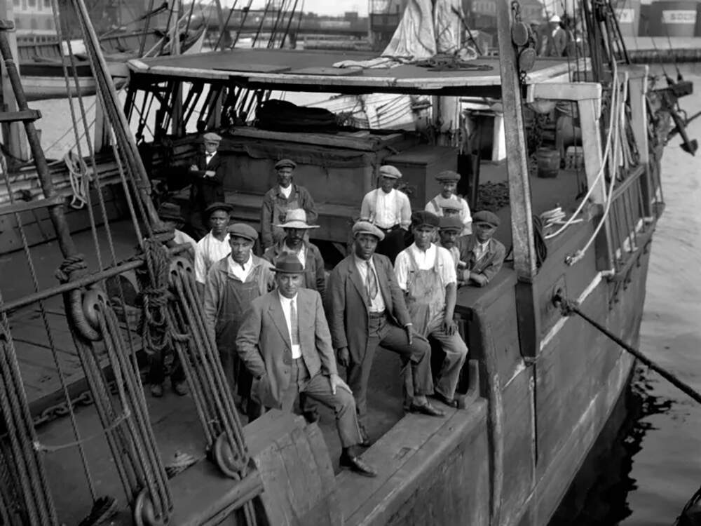 The Wanderer takes a day at sea with Captain Antone T. Edwards and part of his crew on August 25, 1922. (Courtesy of the New Bedford Whaling Museum Photography Collection via The Public's Radio)