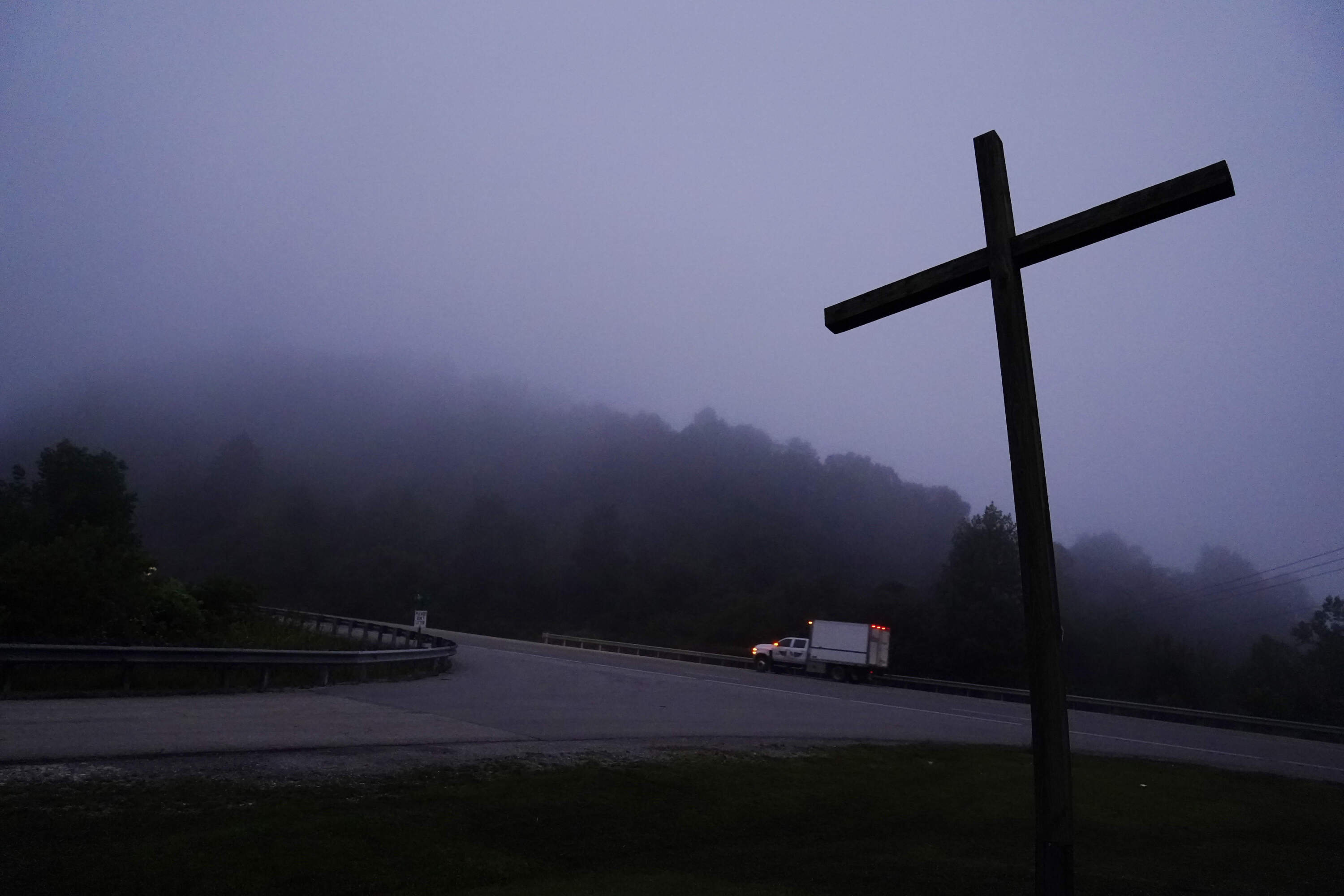 A supply truck drives into heavy fog near Hindman, Kentucky. (Brynn Anderson/AP)