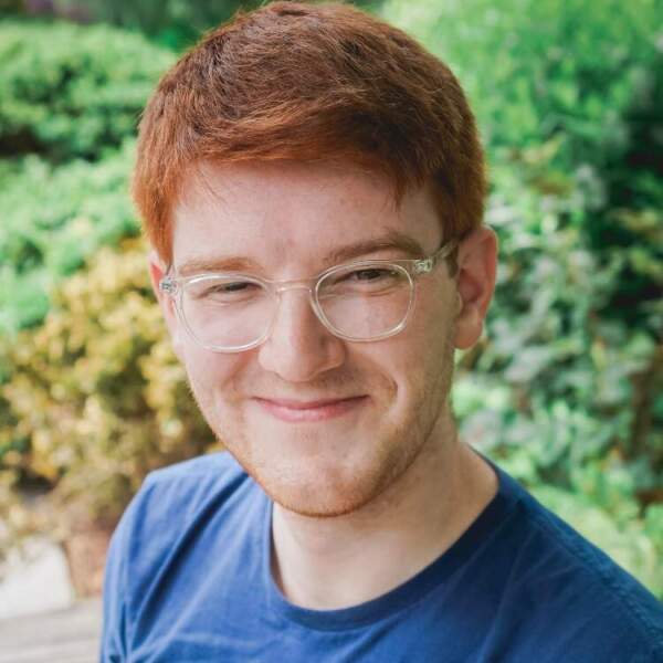 Headshot of Harry Breault