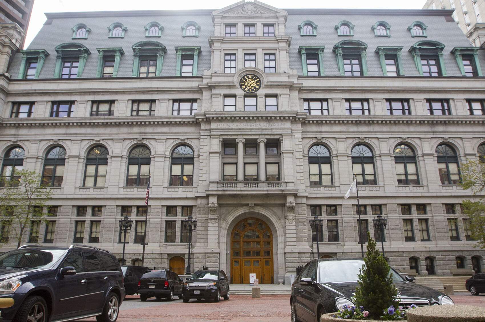 SJC rules Mass. must begin releasing unrepresented defendants from custody