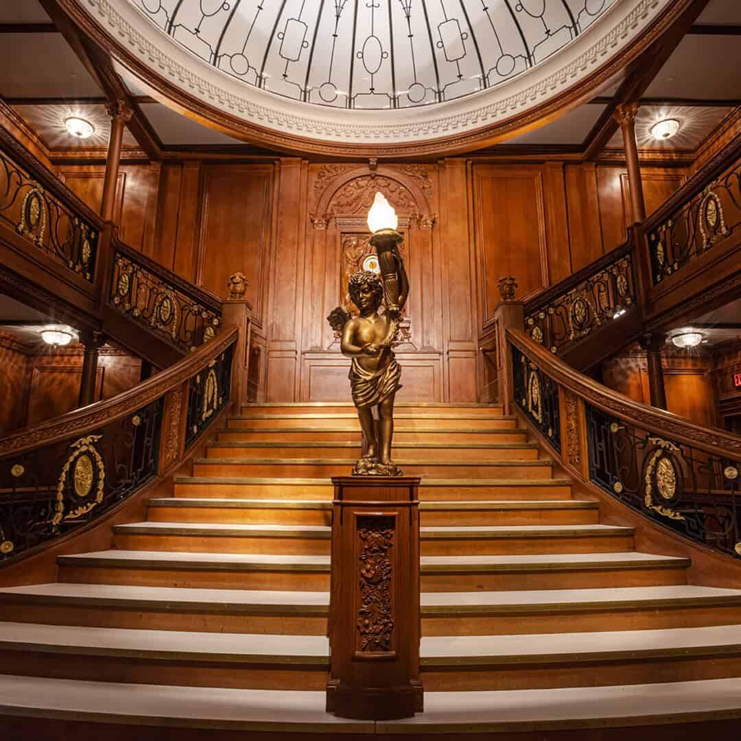 A recreation of the Grand Staircase on the Titanic at “TITANIC: The Artifact Exhibition.” (Courtesy E/M Group)