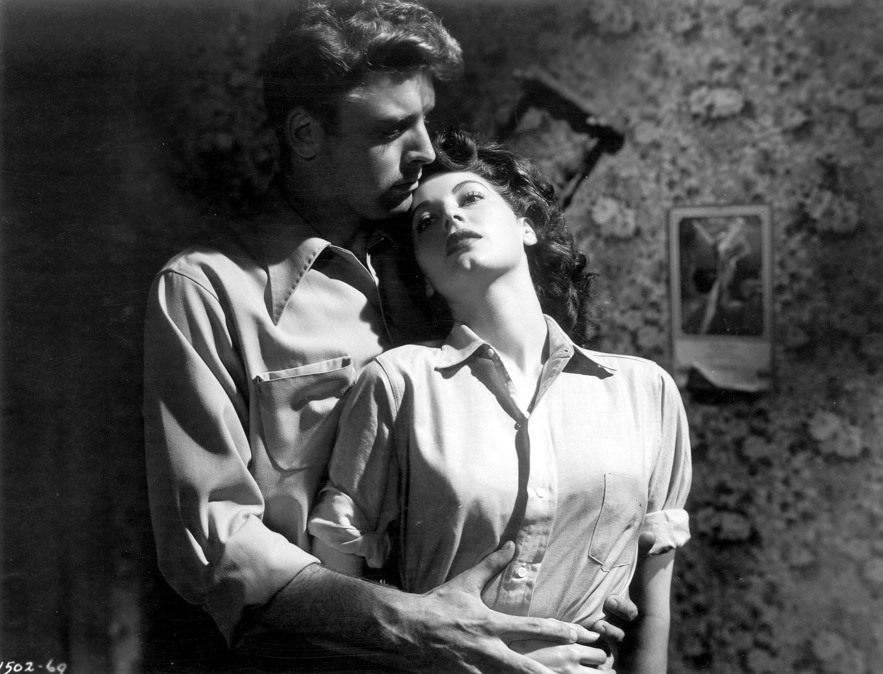 Burt Lancaster and Ava Gardner in Robert Siodmak's "The Killers" (1946). (Courtesy Universal Pictures/Photofest)