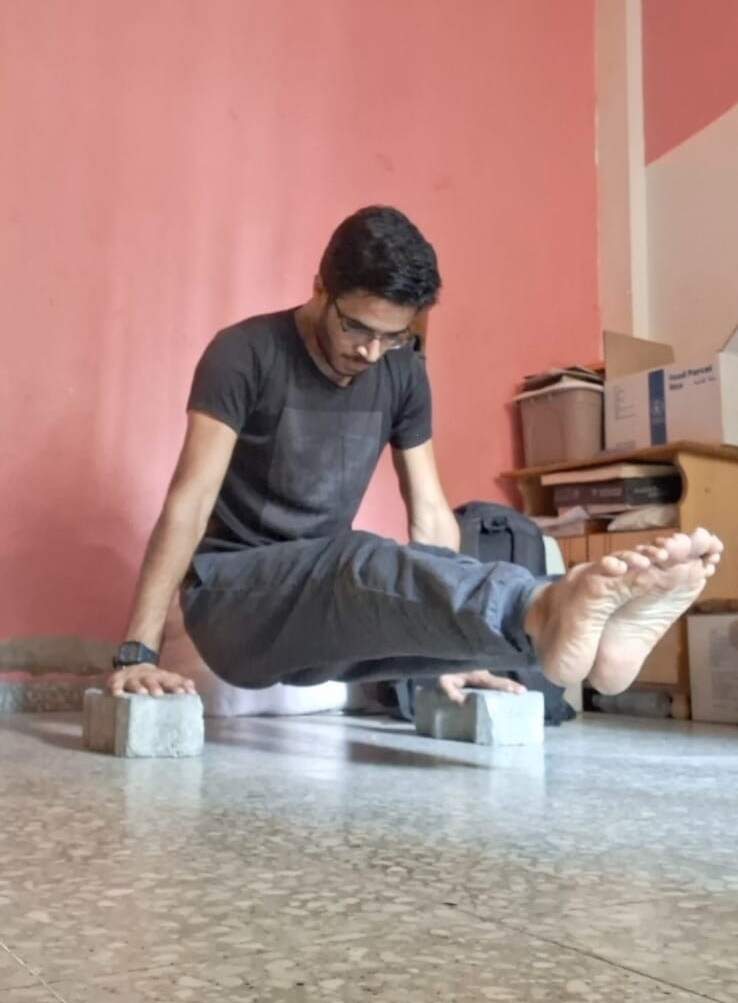 Mohammed Hatem uses cinderblocks to work out. (Courtesy of Mohammed Hatem)