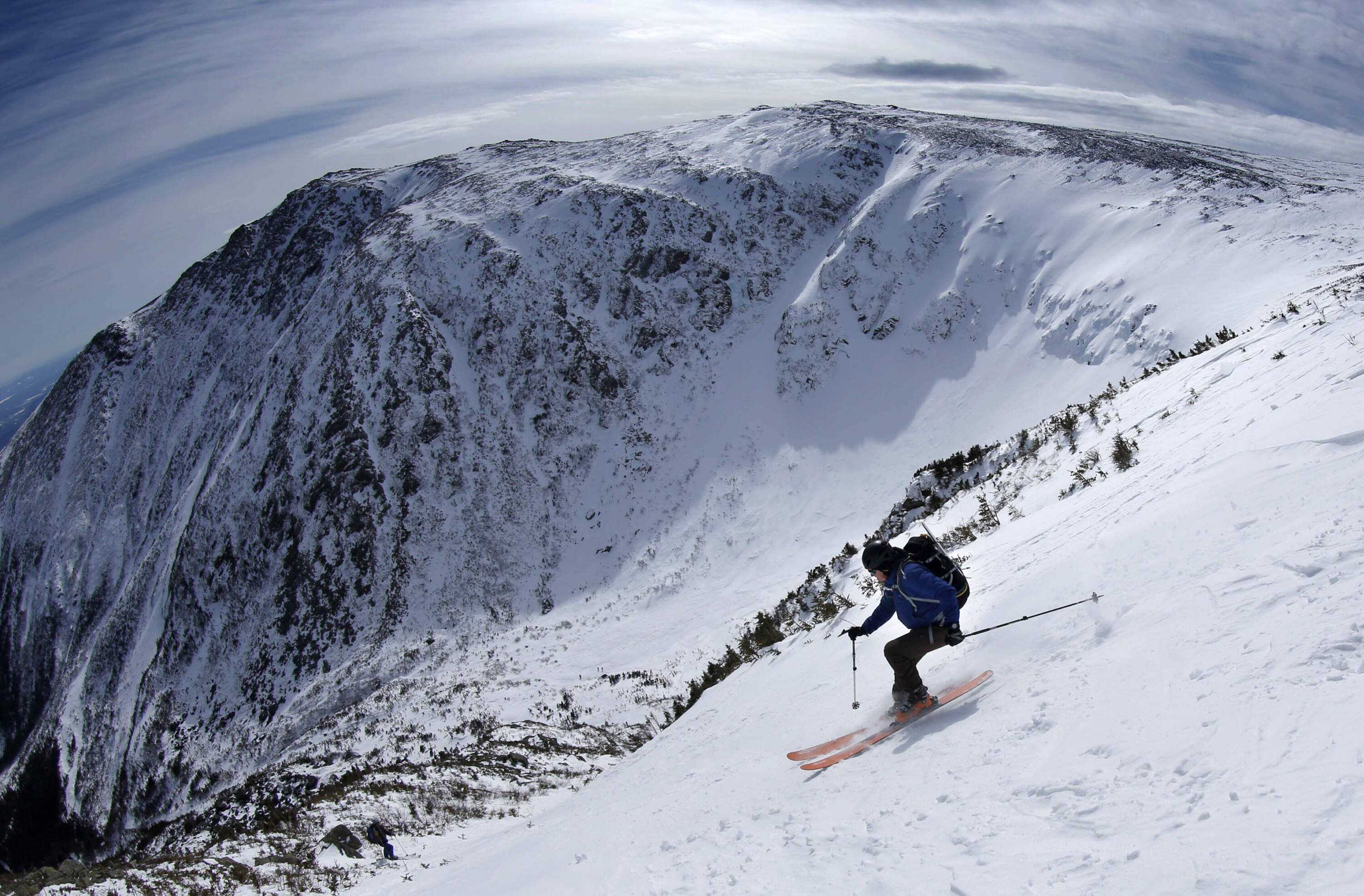 A skier takes on the Lobster Claw, a steep ski route in Tuckerman Ravine on Mount Washington. (Robert F. Bukaty/AP)