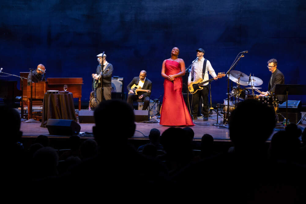 Lizz Wright performs at the Kennedy Center. (Courtesy of Deadra M. Bryant)
