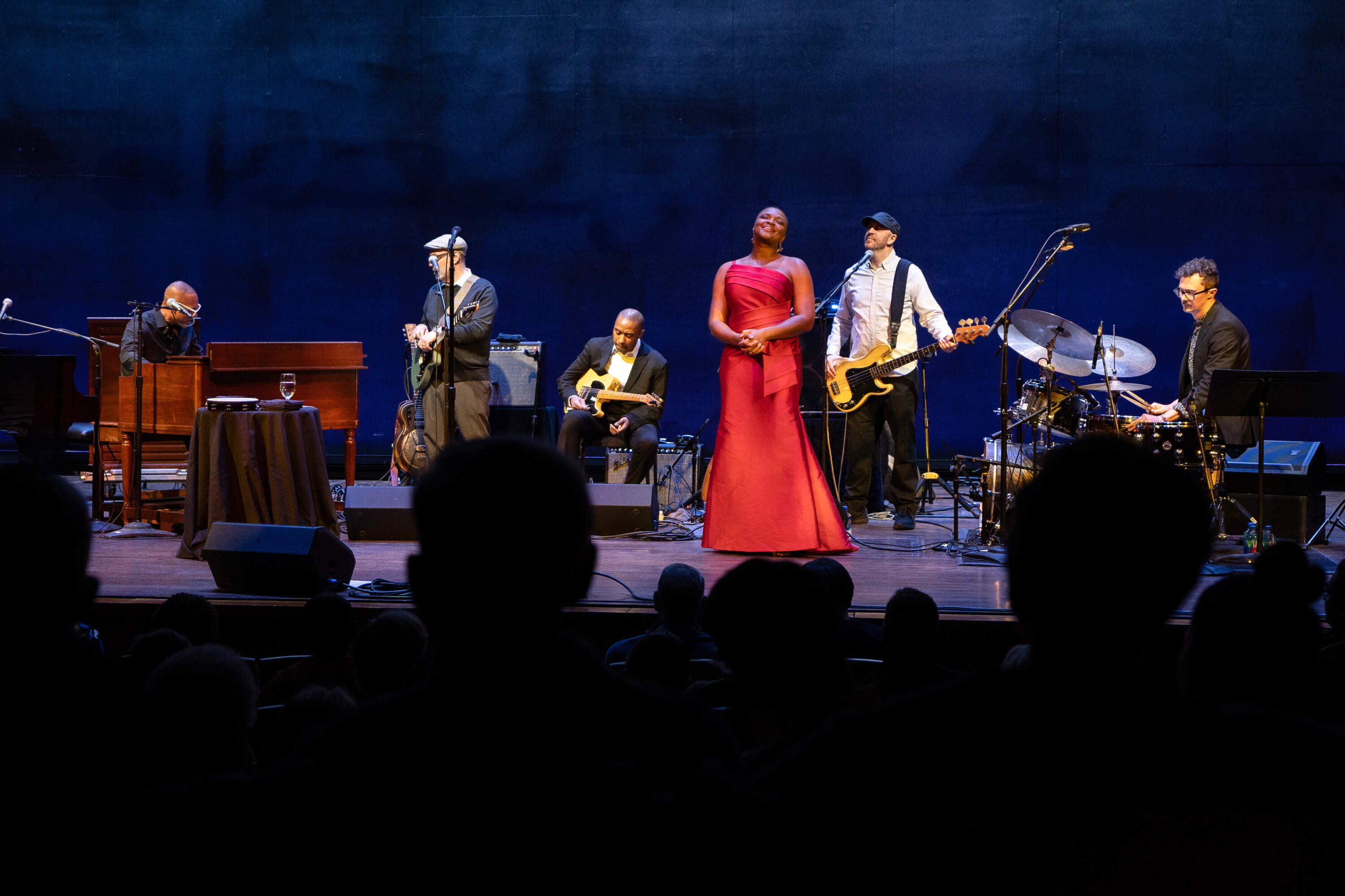 Lizz Wright performs at the Kennedy Center. (Courtesy of Deadra M. Bryant)