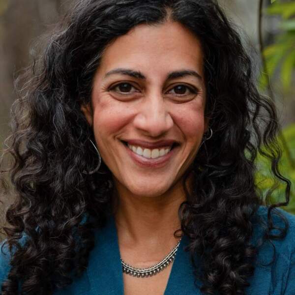 Headshot of Divya Kumar