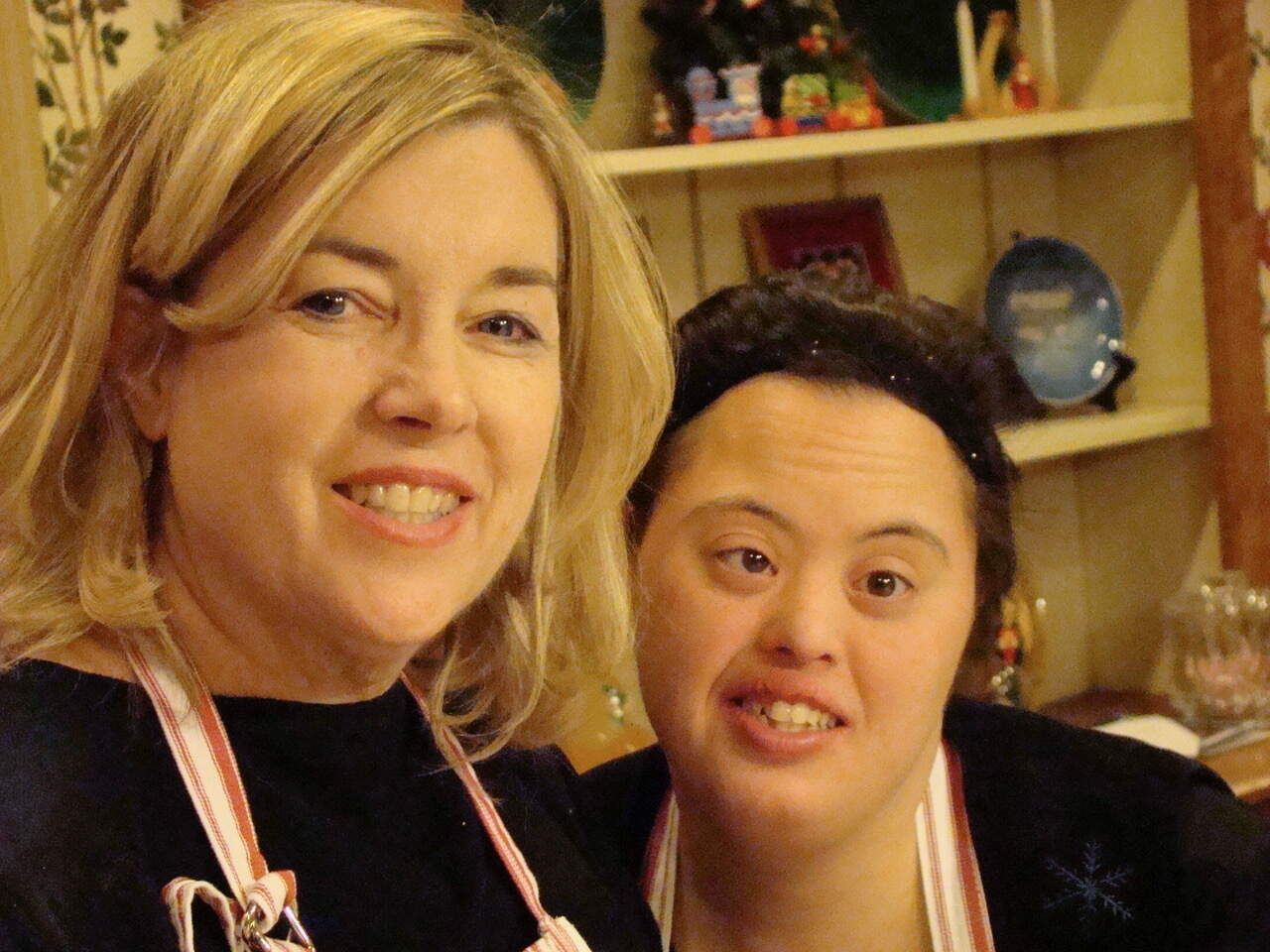 Stephanie Smith Lee and her late daughter Laura Lee. (Courtesy of Stephanie Smith Lee)