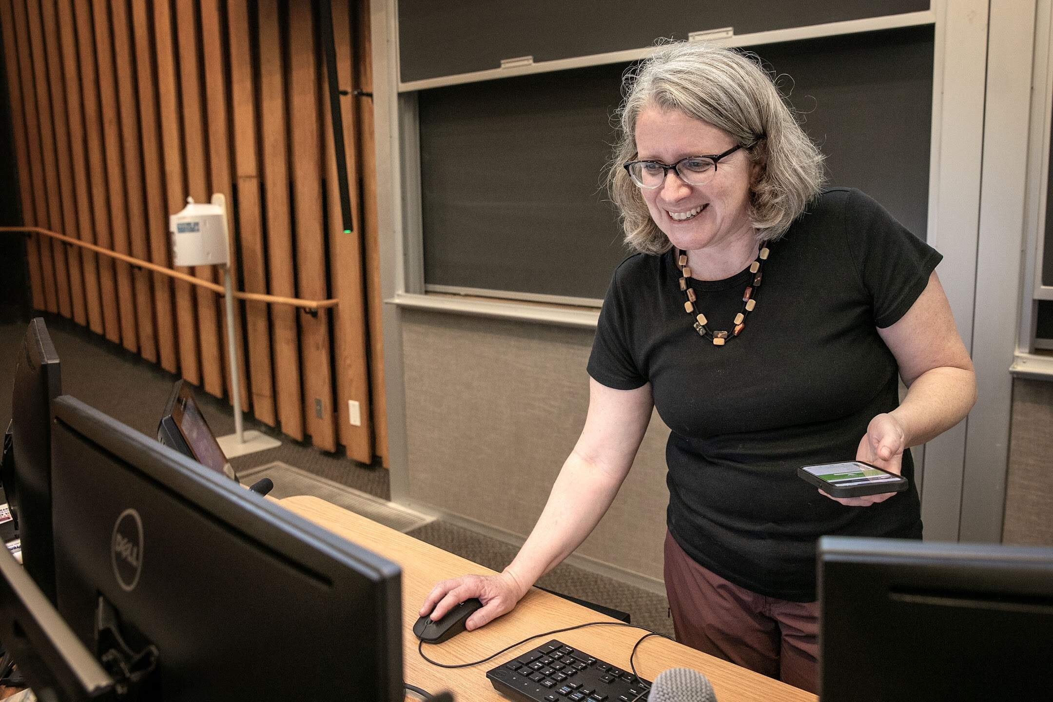 Associate Professor of Ecology Colleen Hitchcock in her conservation biology class at Brandeis University. (Robin Lubbock/WBUR)