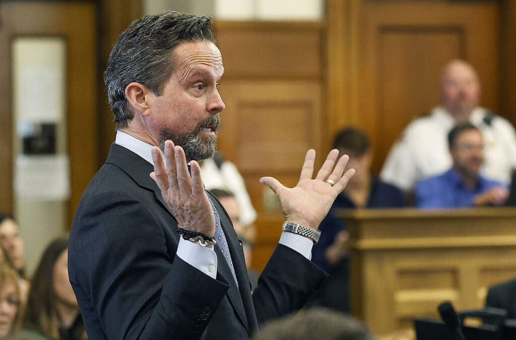 Defense attorney Alan Jackson questions witness Jennifer McCabe during cross examination in Karen Read's murder trial (Greg Derr/The Patriot Ledger)