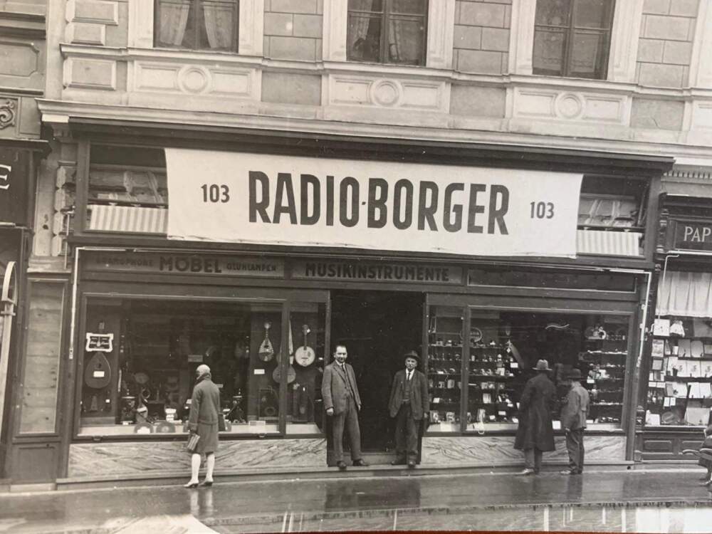 Viennese Jewish children escaped the Holocaust thanks to adverts placed by their parents in his newspaper. (Courtesy of the Borger family)