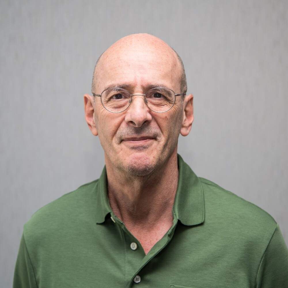 Headshot of Bob Brody