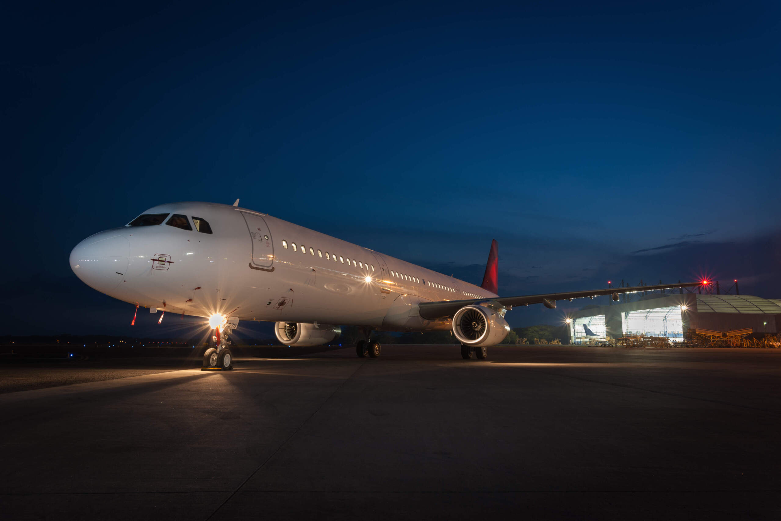 Night at El Salvador Global Airport. (Getty Photos)