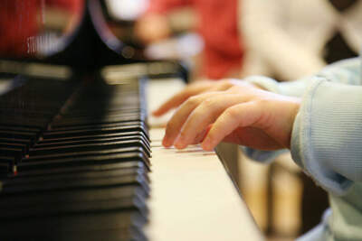 I'm taking piano lessons with my son