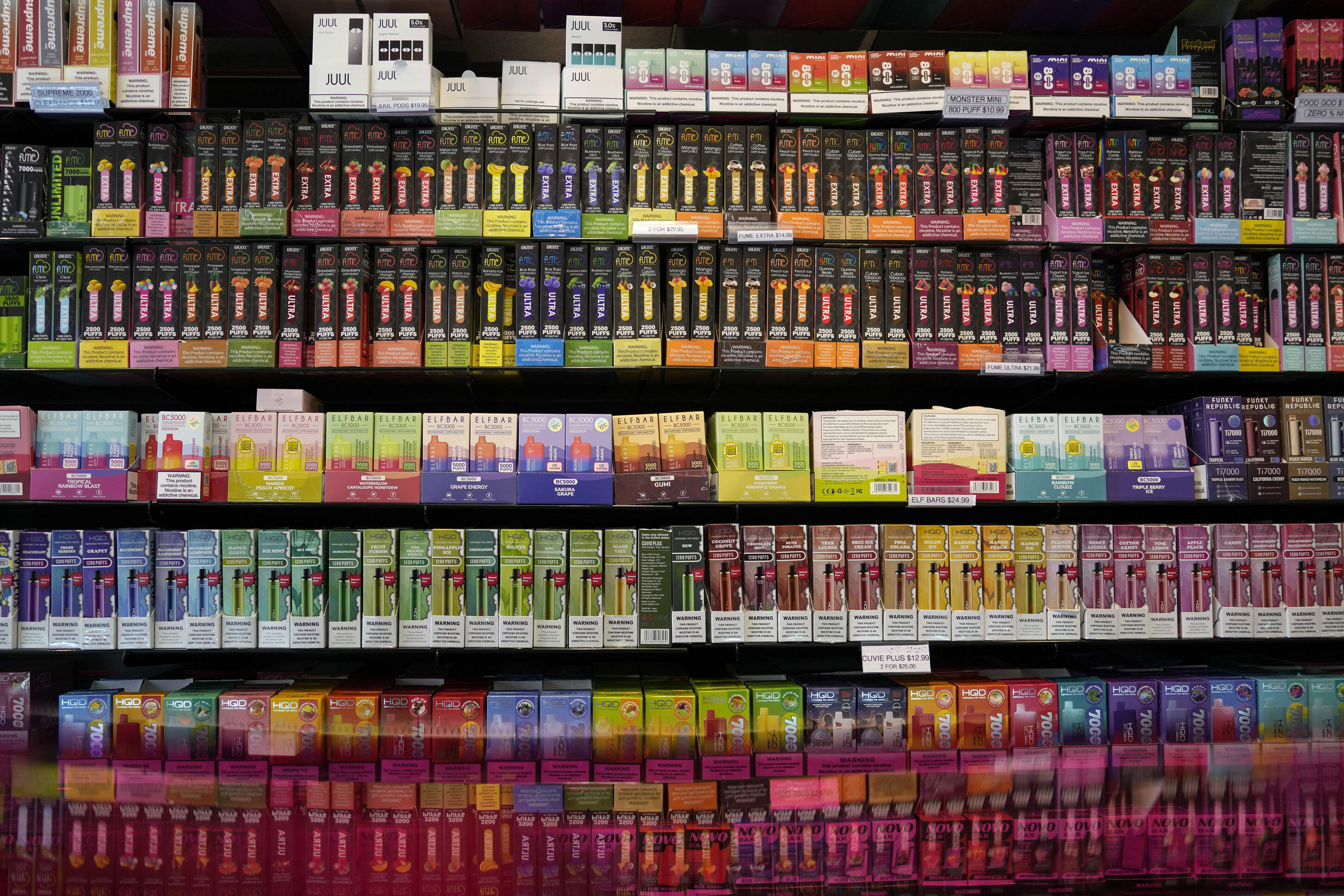 Disposable flavored electronic cigarette devices are displayed for sale at a store in Pinecrest, Fla., Monday, June 26, 2023. (Rebecca Blackwell/AP)