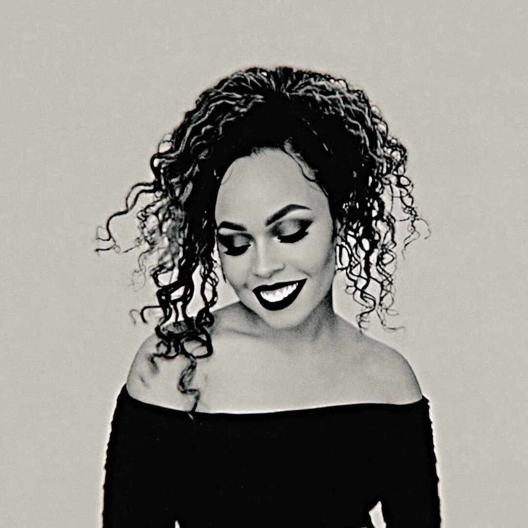 Lauren Henderson’s soulful voice and multicultural influences shine through on her new bilingual jazz album. (Courtesy)