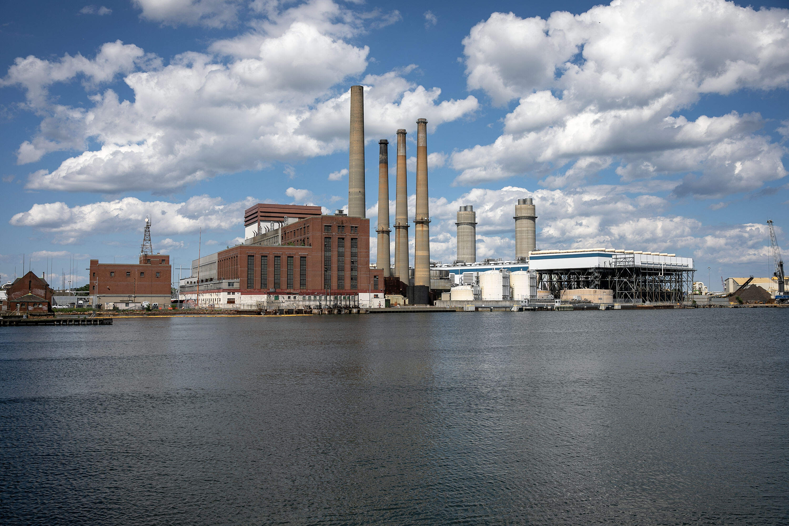 The Kraft Group wants to build a soccer stadium for the New England Revolution on this site along the Mystic River in Everett. (Robin Lubbock/WBUR)